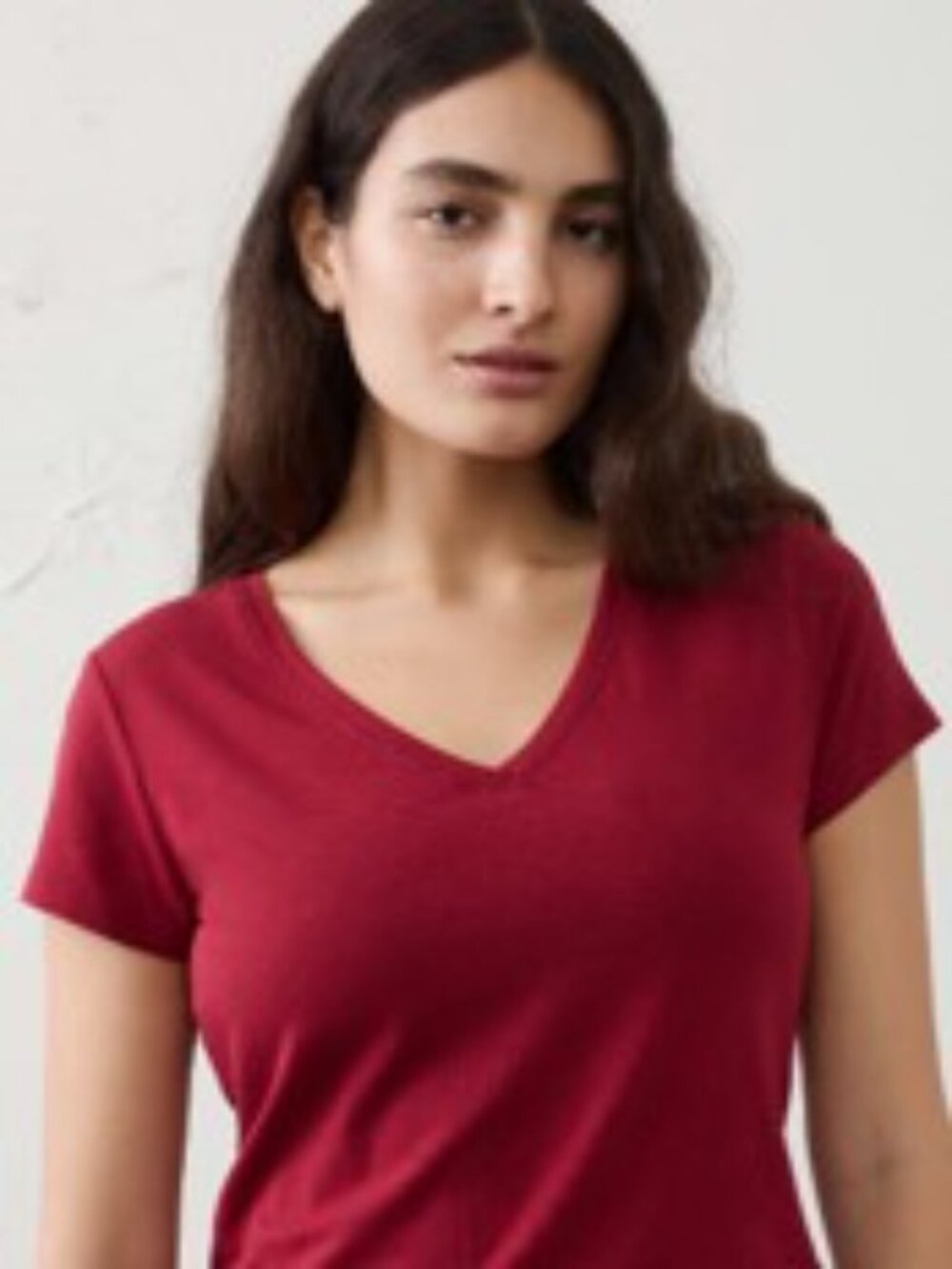 Banana Republic Timeless V-Neck T-Shirt- Red Cinnabar- Medium